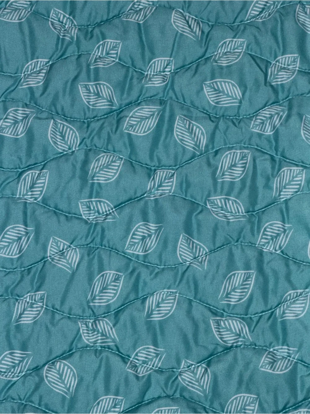 N/A lightweight quilted